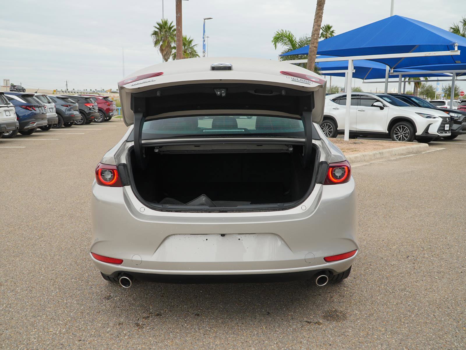 Used 2024 MAZDA MAZDA3 s image 7