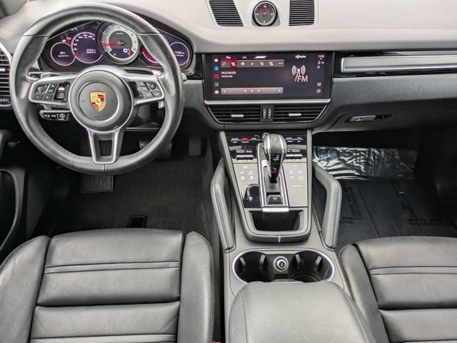 Used 2022 Porsche Cayenne AWD/4WD image 15