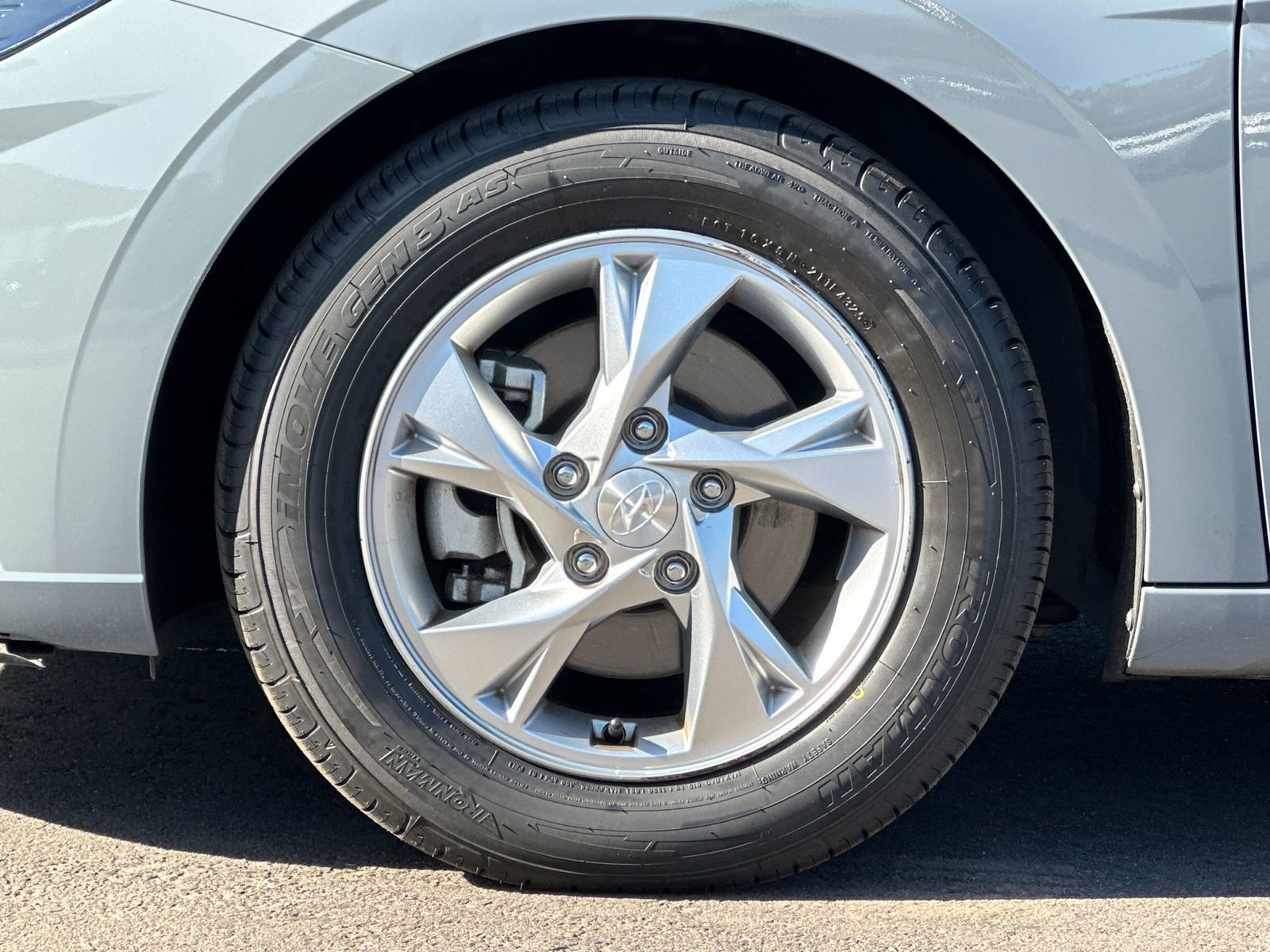 Used 2021 Hyundai Elantra SE image 27