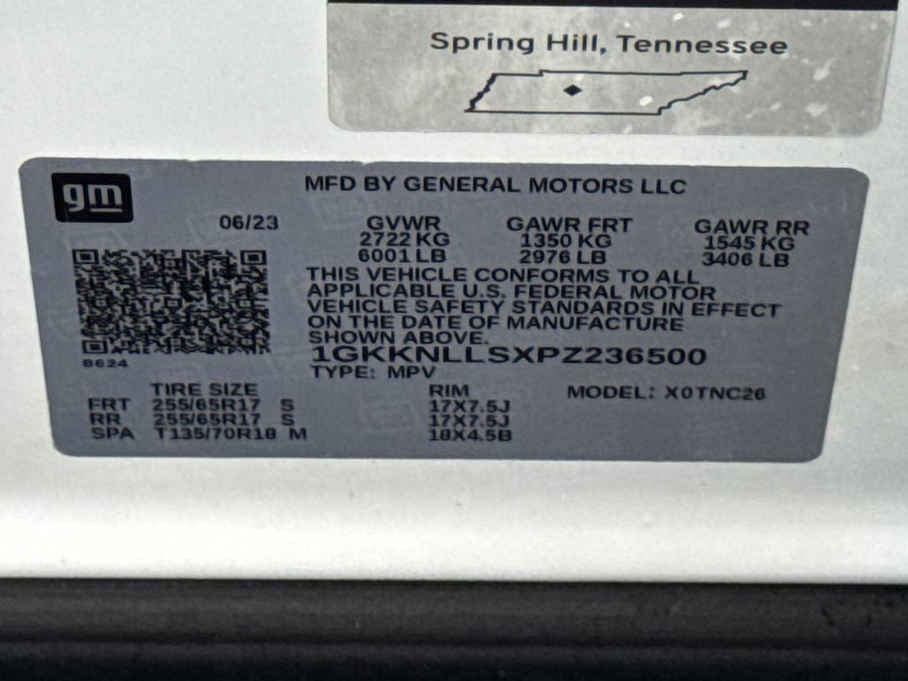 Used 2023 GMC Acadia AT4 image 34