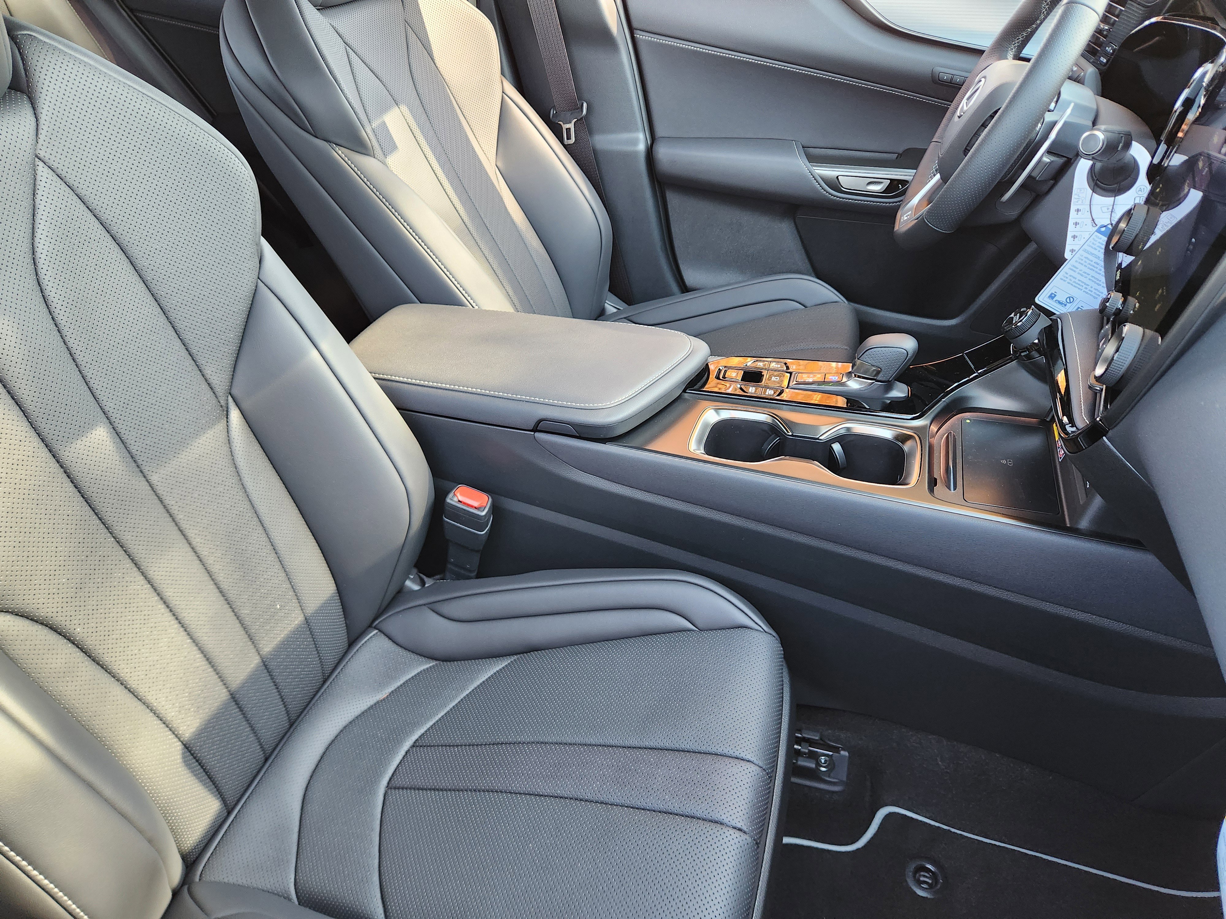 New 2026 Lexus NX 450h+ F Sport image 9