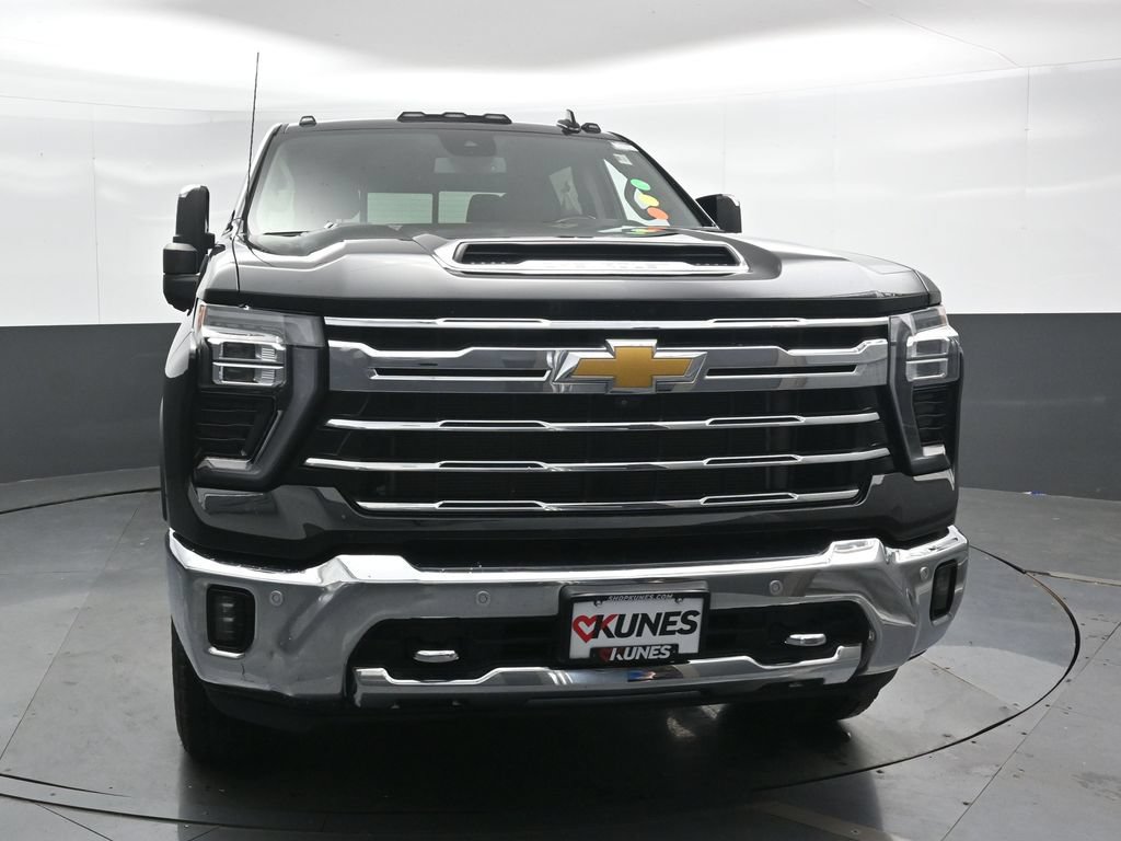 Used 2024 Chevrolet Silverado 2500 LTZ w/ LTZ Convenience Package AWD/4WD image 7