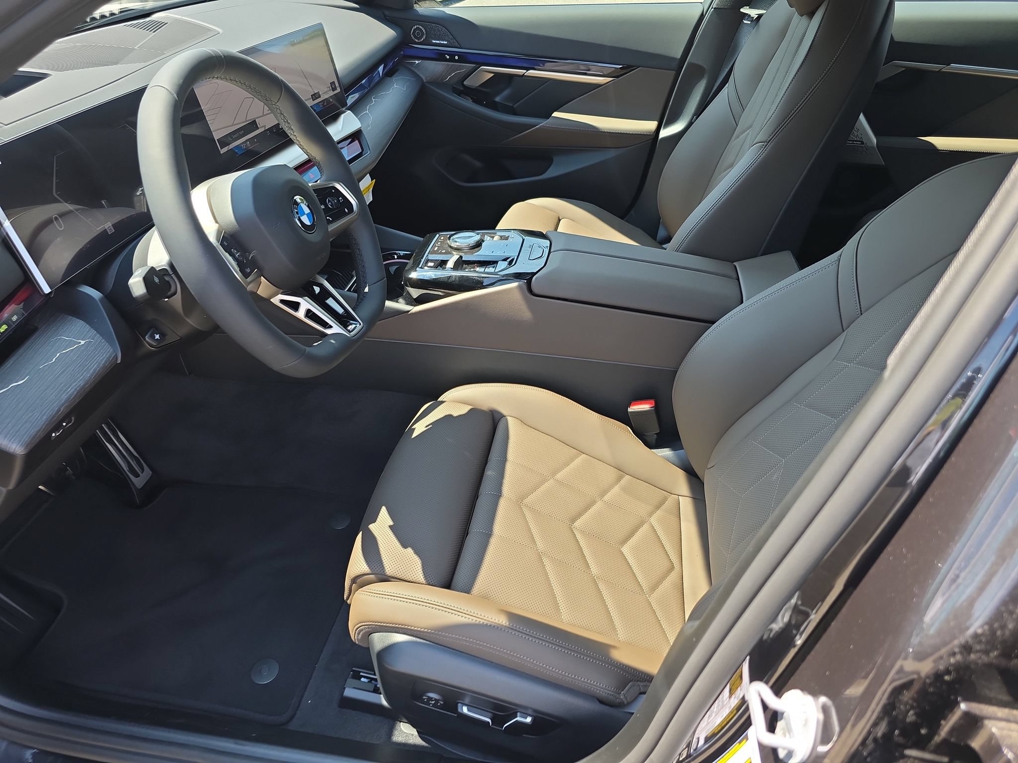 New 2027 BMW 530i xDrive w/ M Sport Package AWD/4WD image 8