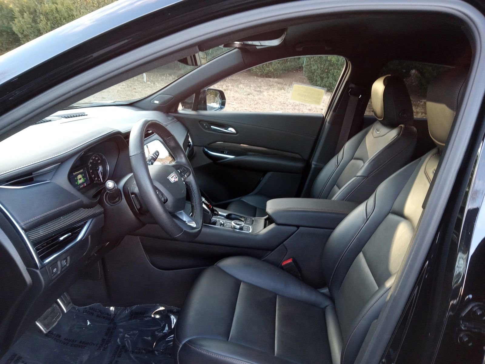 Used 2021 Cadillac XT4 Sport image 10