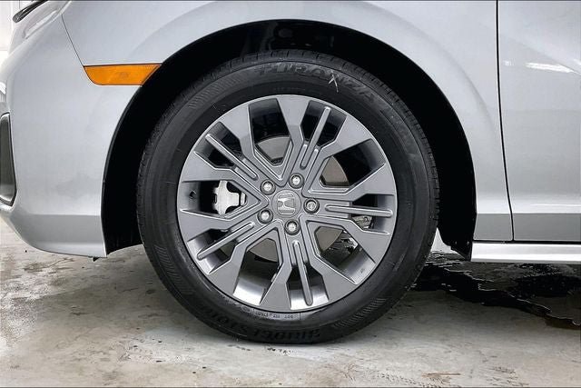 Certified 2026 Honda Odyssey Touring image 10
