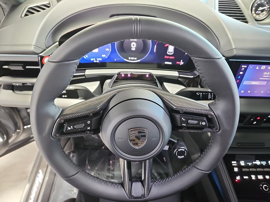 New 2026 Porsche Macan Turbo Electric AWD/4WD image 19