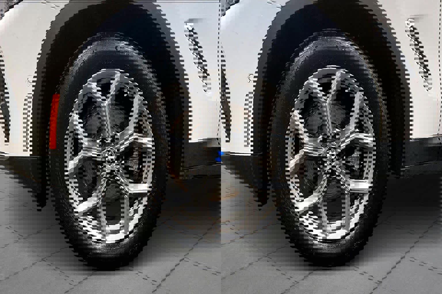 Used 2024 BMW X3 xDrive30i w/ Convenience Package image 11