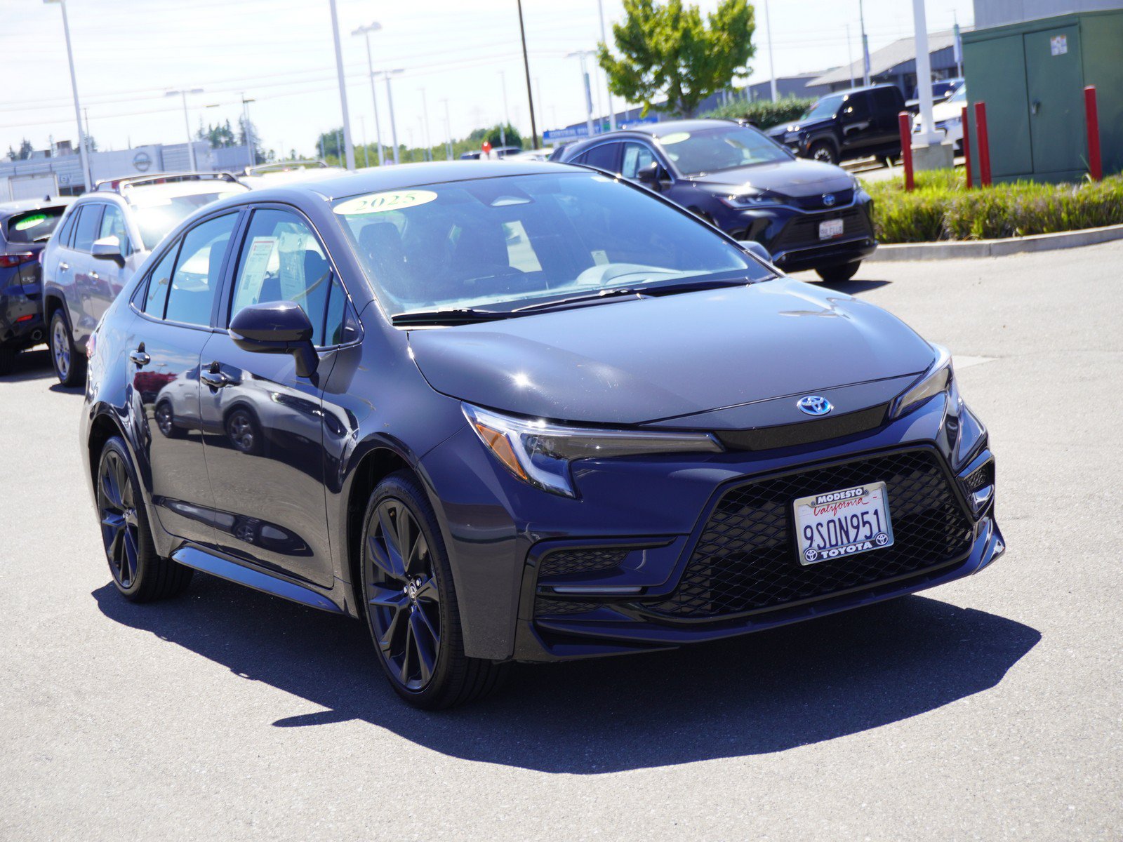 Used 2025 Toyota Corolla SE FWD video 1