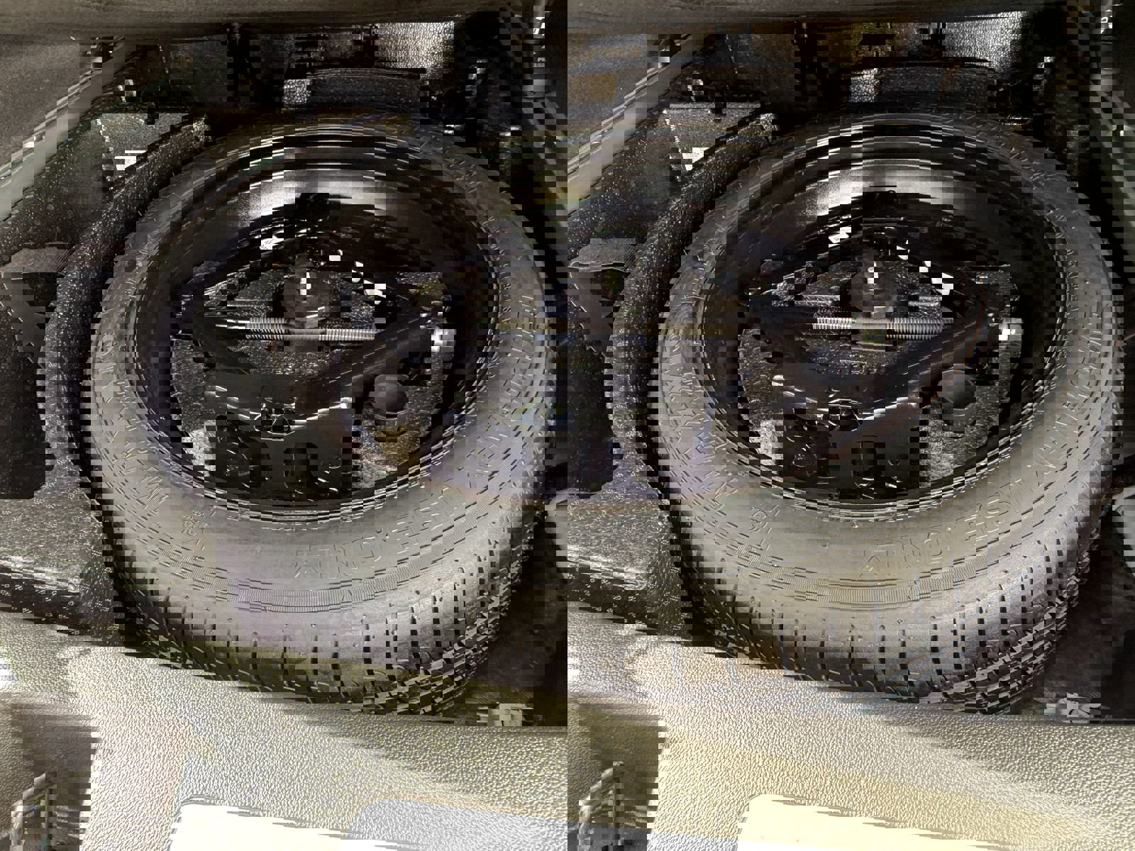 New 2025 Cadillac XT5 Premium Luxury w/ LPO, Floor Liner Package image 39