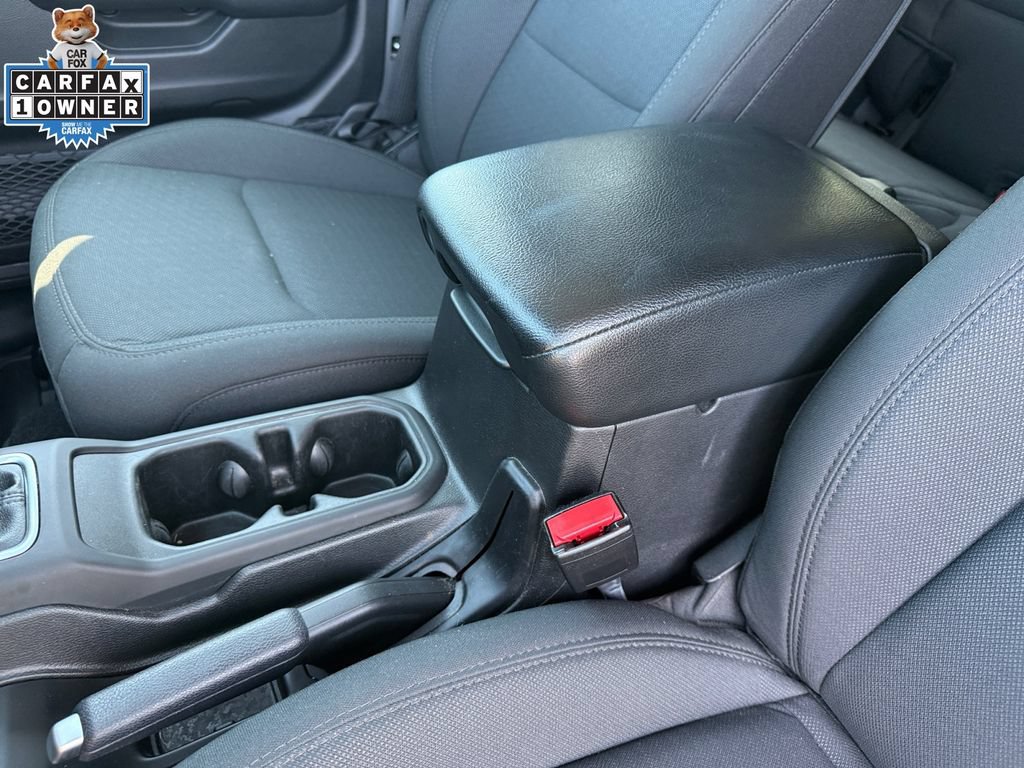 Used 2022 Jeep Wrangler Unlimited Sport AWD/4WD image 24