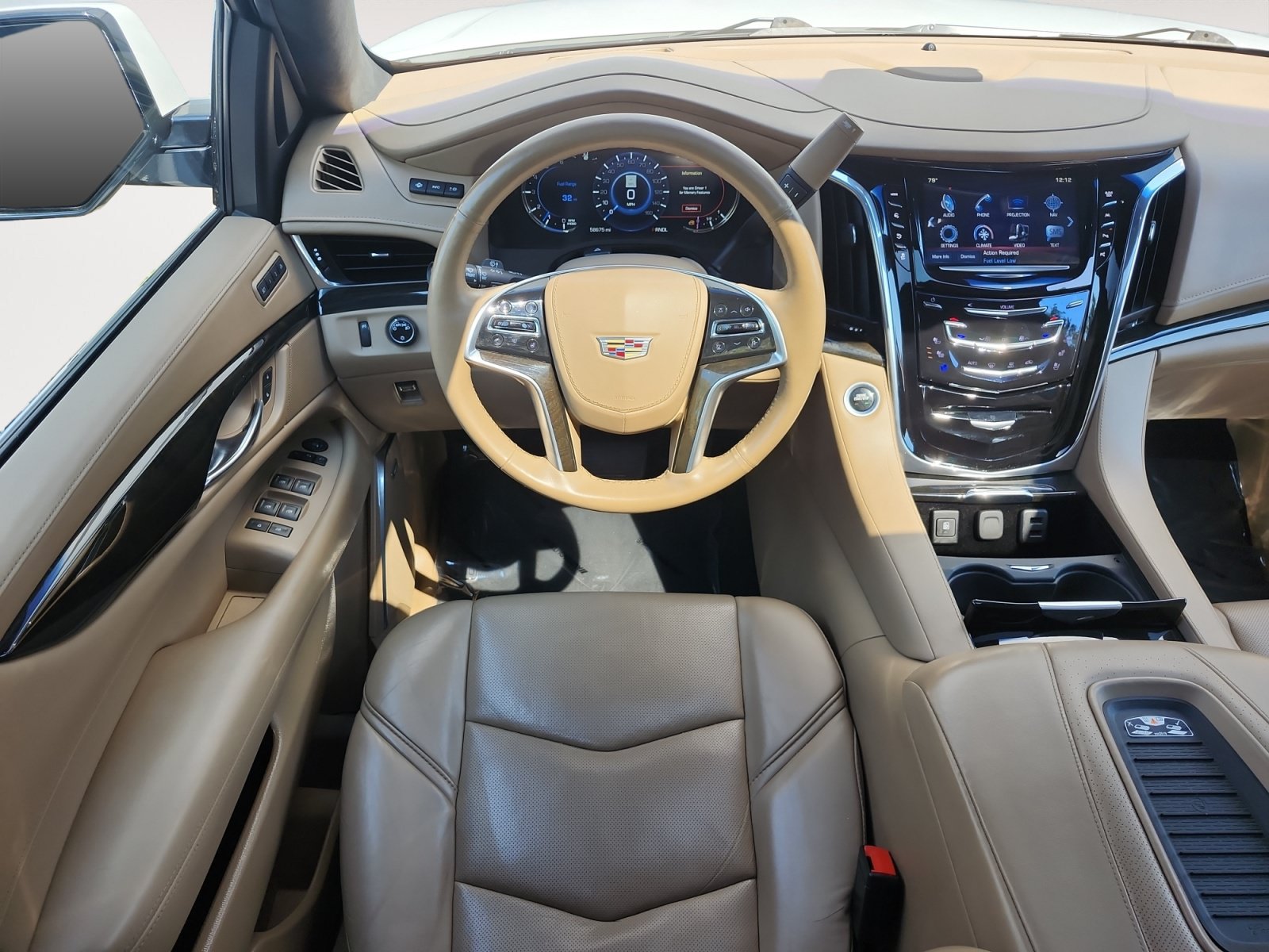 Used 2018 Cadillac Escalade Platinum AWD/4WD image 10