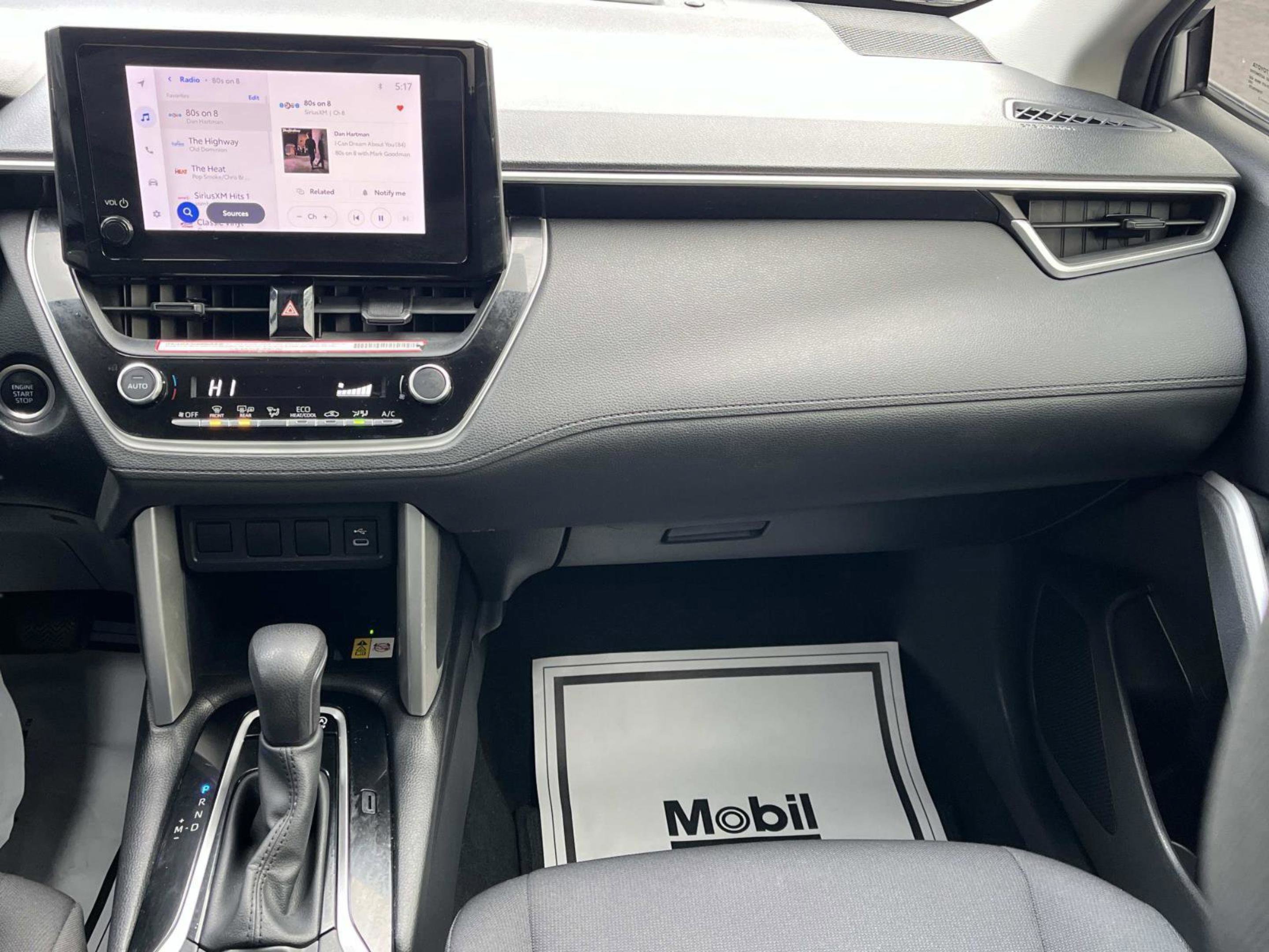 Used 2023 Toyota Corolla Cross LE image 12