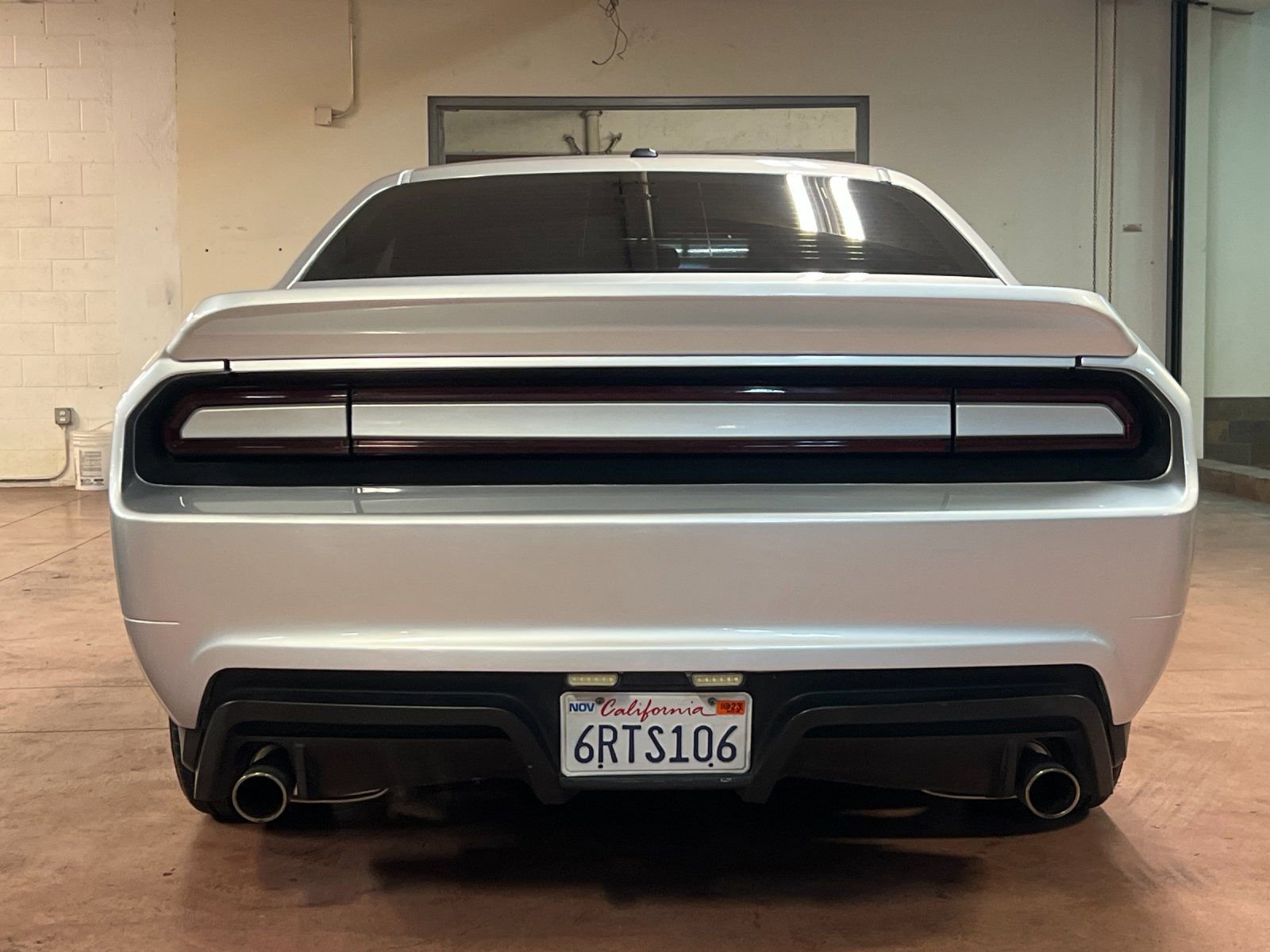 Used 2009 Dodge Challenger SRT8 image 4