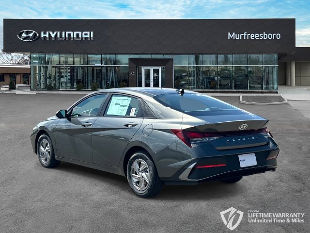 New 2026 Hyundai Elantra SE FWD image 7