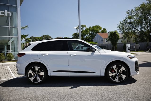 New 2026 Audi SQ5 Premium Plus AWD/4WD image 4