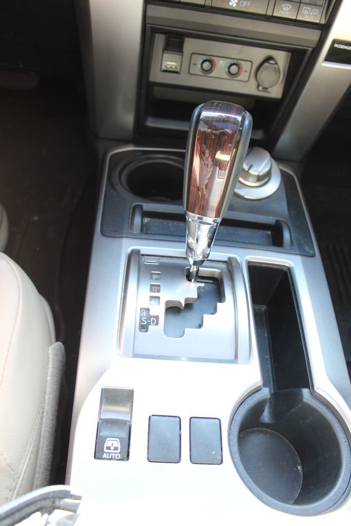 Used 2022 Toyota 4Runner Limited image 27