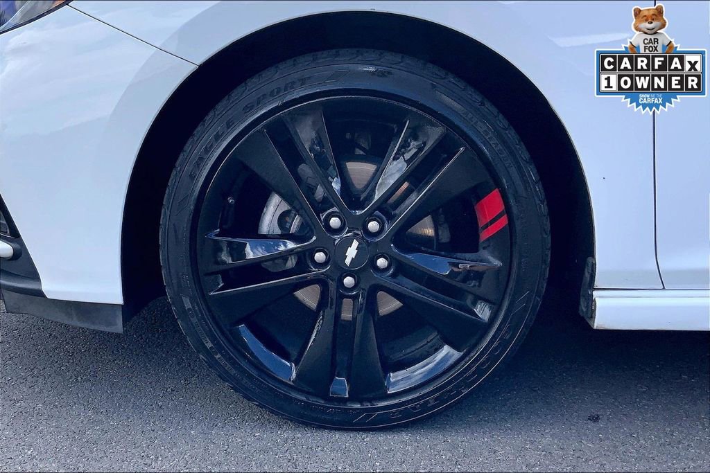 Used 2018 Chevrolet Cruze LT w/ Redline Edition image 9