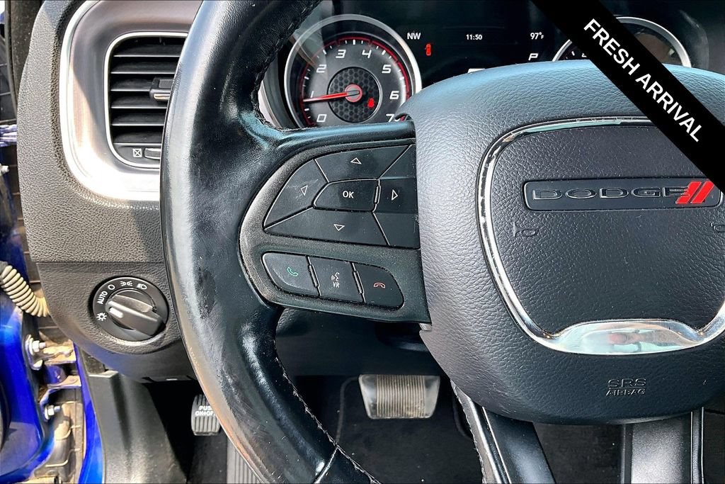 Used 2020 Dodge Charger SXT RWD image 13