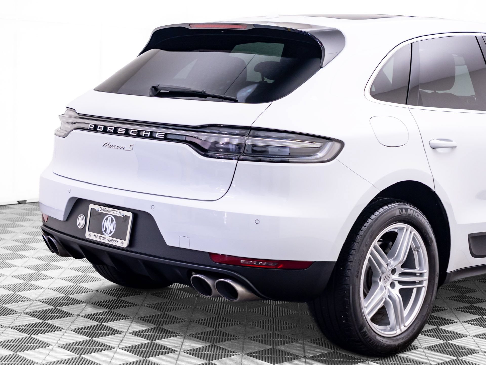 Certified 2021 Porsche Macan S AWD/4WD image 33