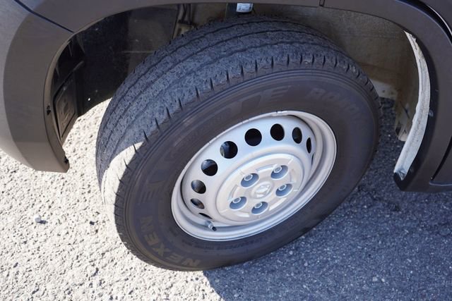 Used 2025 RAM ProMaster 2500 w/ Convenience Group image 13