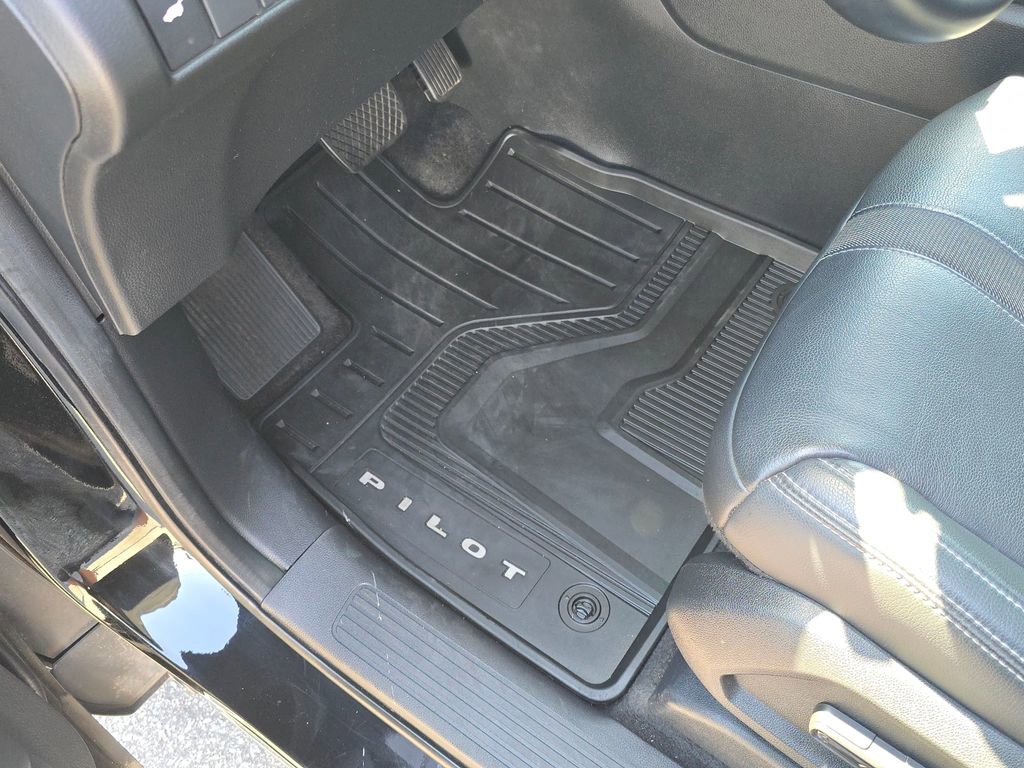 Used 2023 Honda Pilot Touring image 31