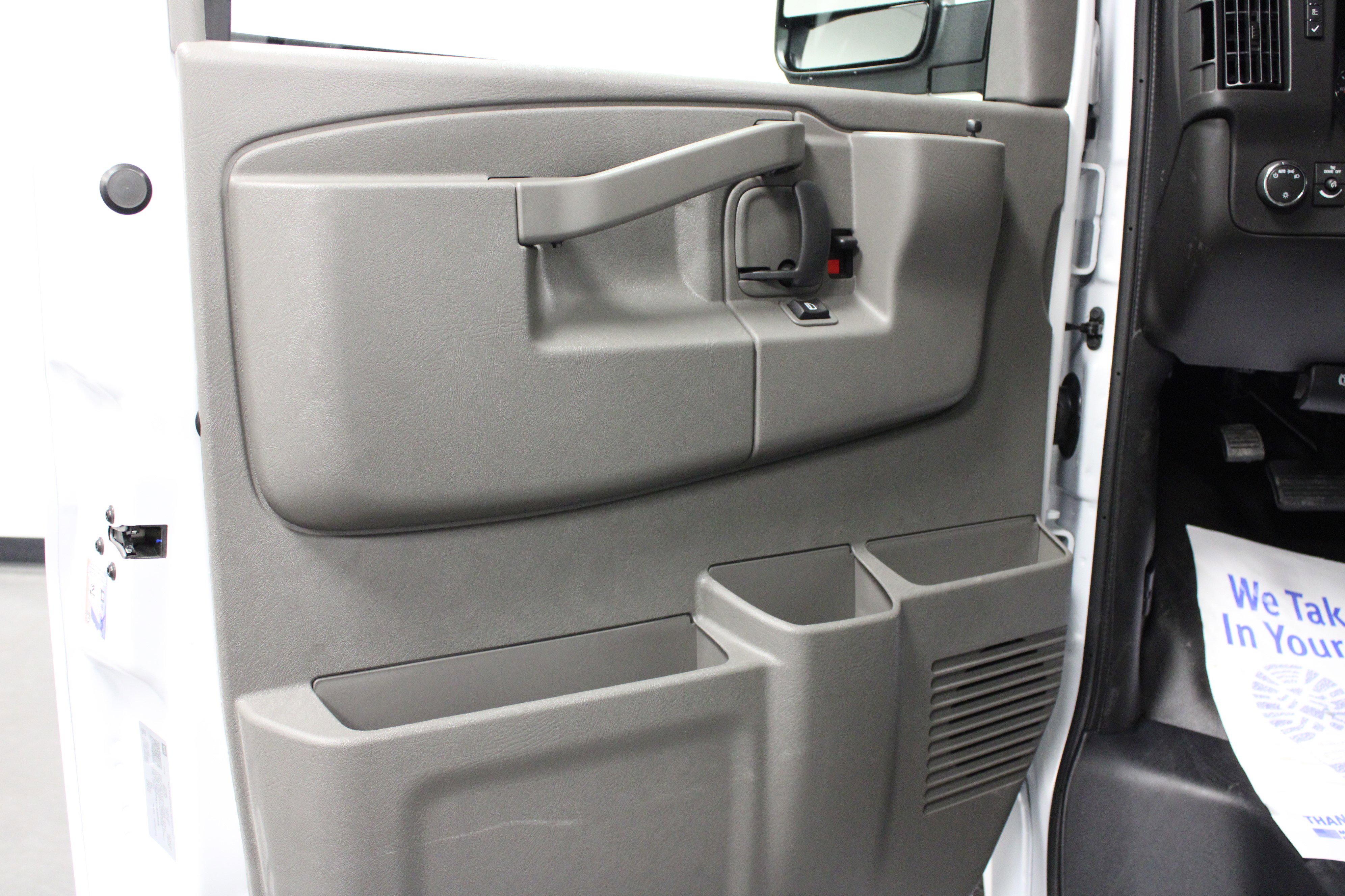 New 2026 GMC Savana 2500 Extended RWD image 11
