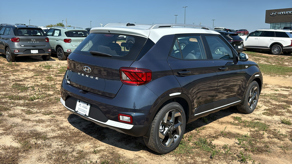 New 2026 Hyundai Venue SEL FWD image 7