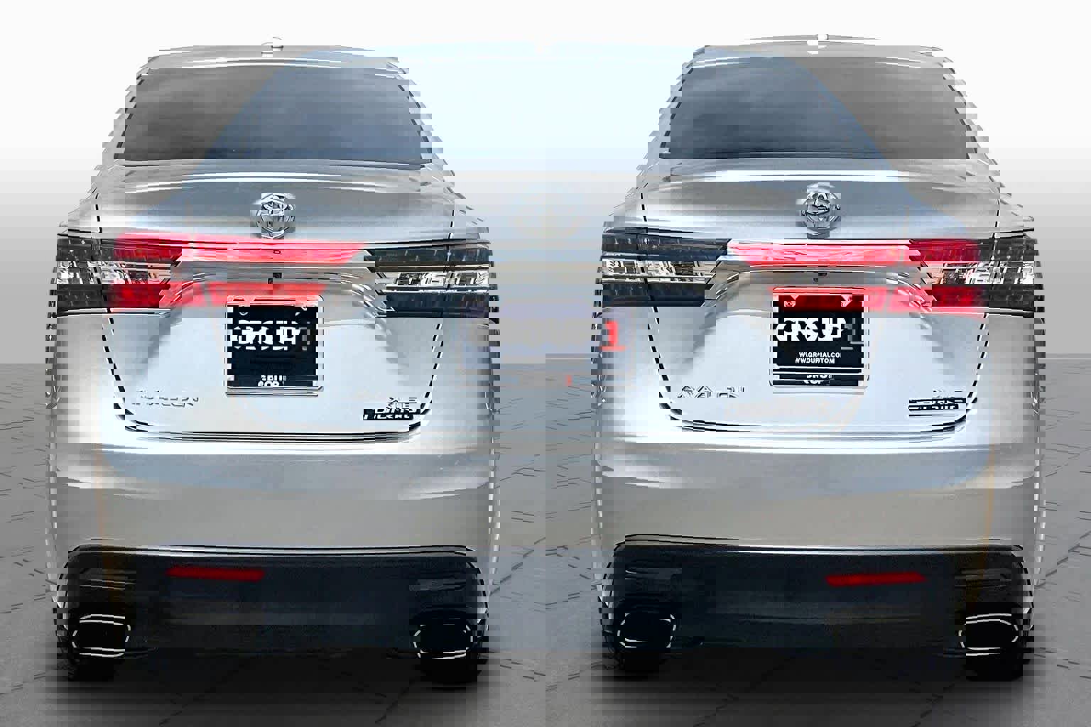 Used 2015 Toyota Avalon XLE Touring image 5