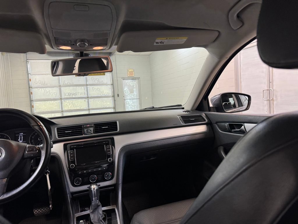 Used 2013 Volkswagen Passat 2.5 SE FWD image 25