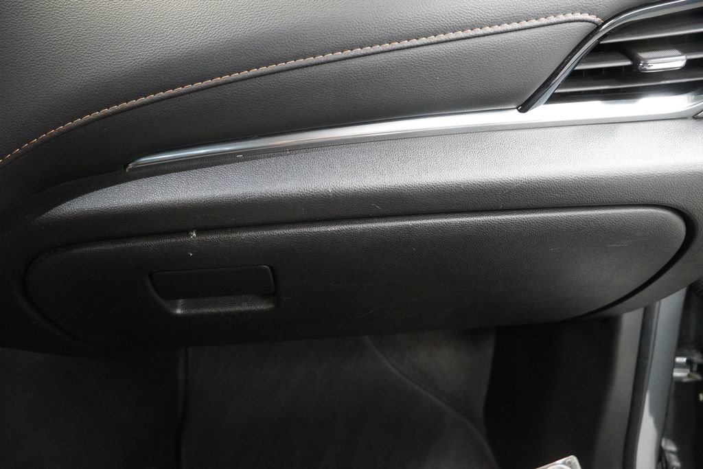 Used 2019 Chevrolet Traverse LS FWD image 38