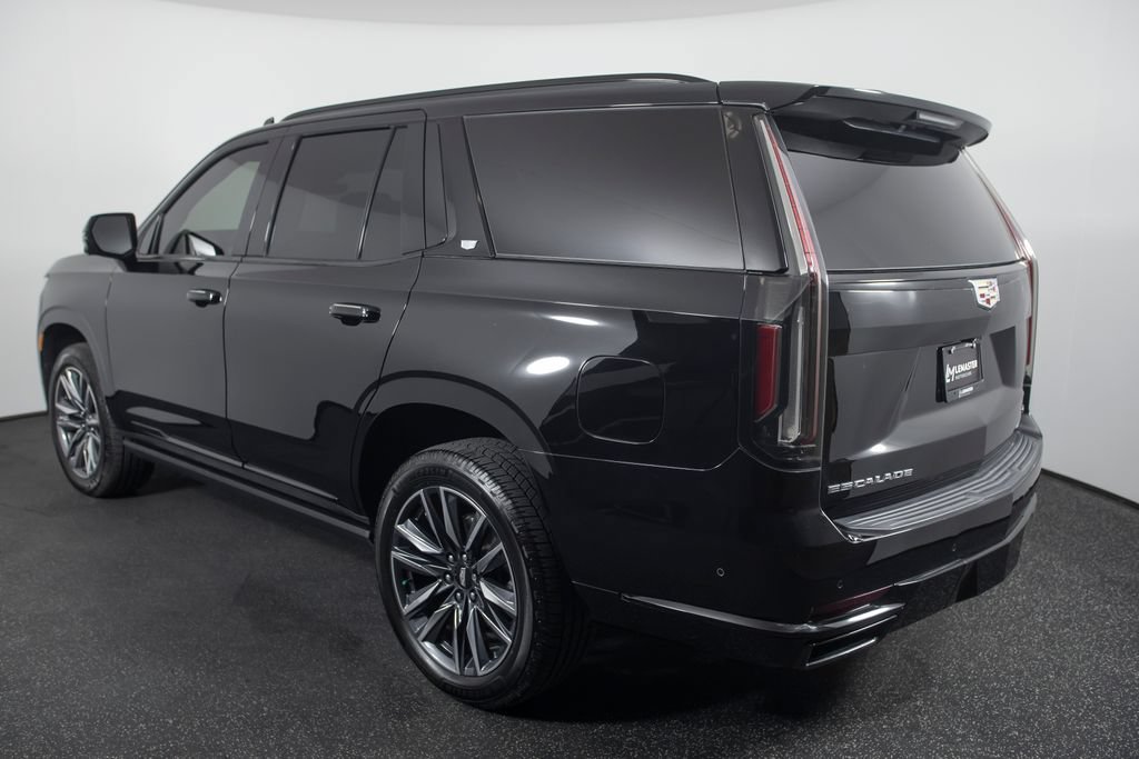 Used 2022 Cadillac Escalade Sport Platinum w/ Heavy-Duty Trailer Package AWD/4WD image 11