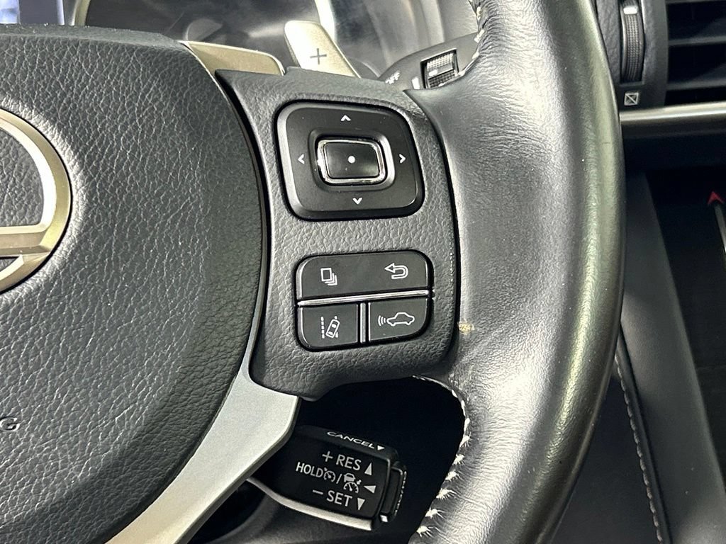 Used 2017 Lexus IS 300 AWD image 29