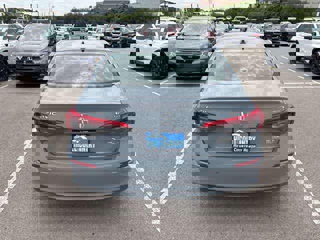 Used 2022 Honda Civic Touring image 4