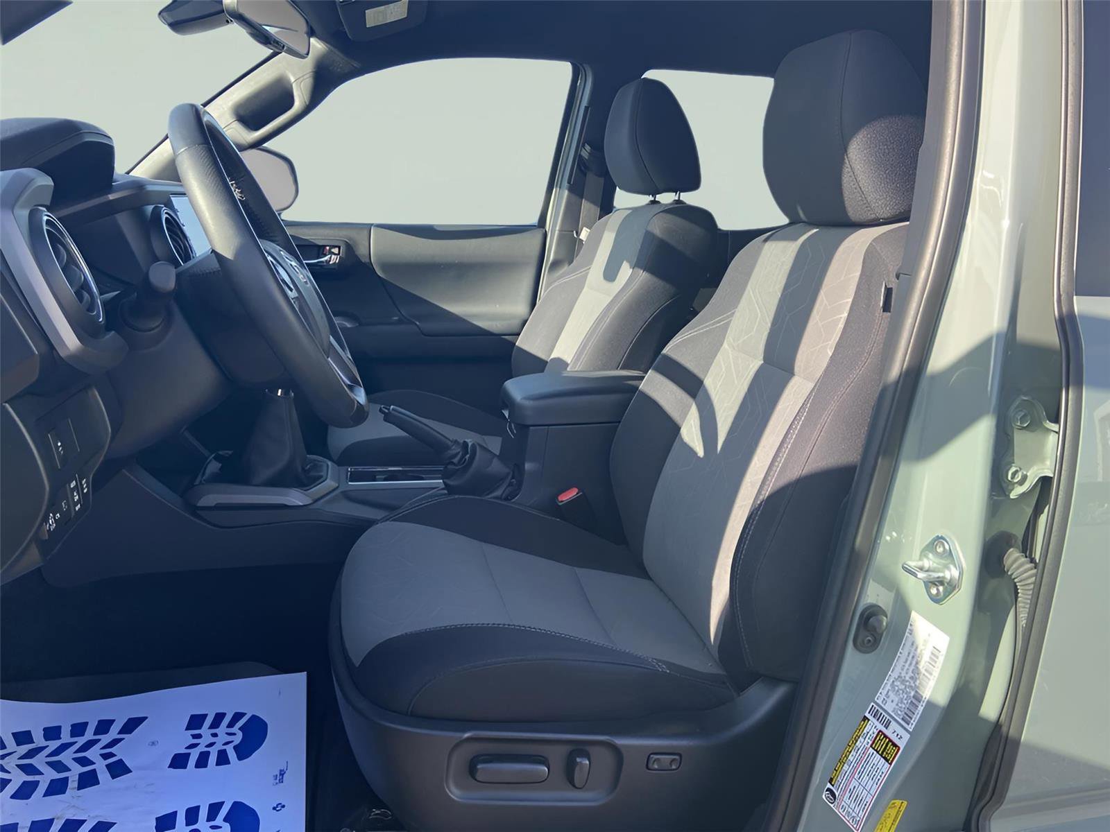 Used 2022 Toyota Tacoma TRD Sport image 22