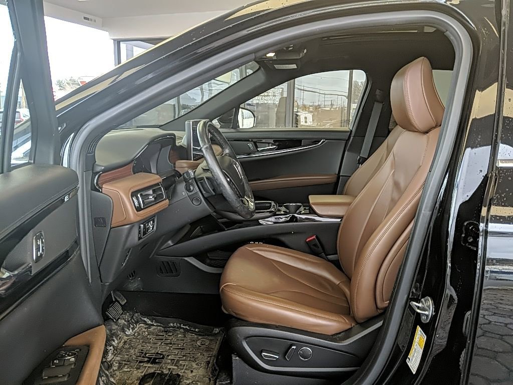 Certified 2023 Lincoln Nautilus Reserve image 12