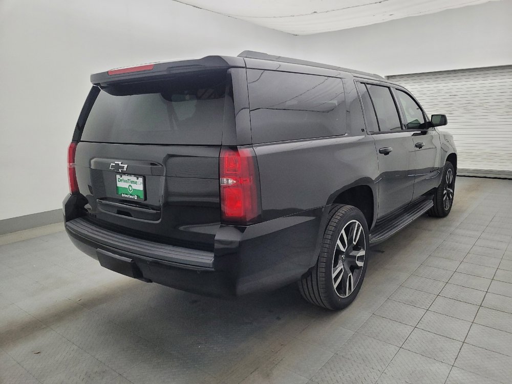 Used 2018 Chevrolet Suburban LT image 9