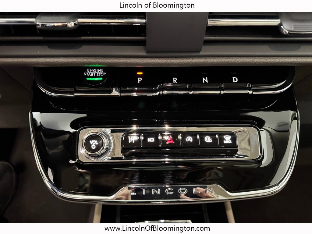 Used 2024 Lincoln Corsair AWD w/ Equipment Group 101A image 41