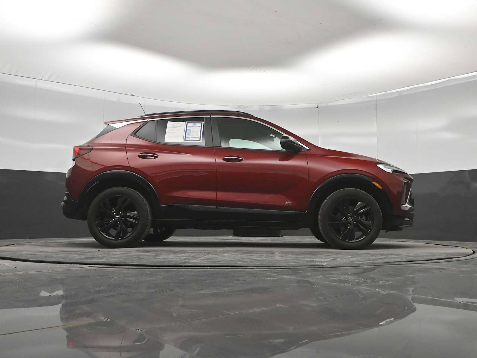 Used 2025 Buick Encore GX Sport Touring w/ Advanced Technology Package AWD/4WD image 45
