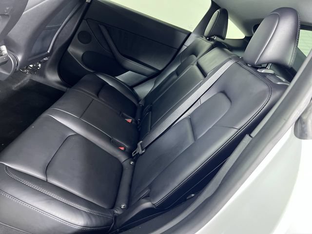 Used 2021 Tesla Model Y Long Range AWD/4WD image 24