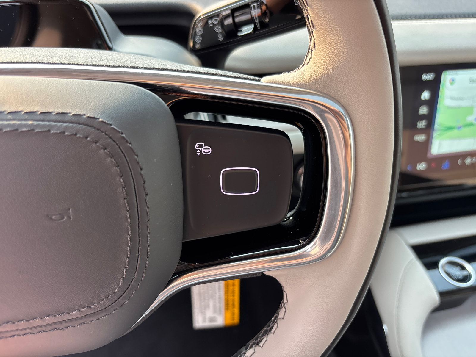 New 2026 Lincoln Navigator L Reserve AWD/4WD image 17