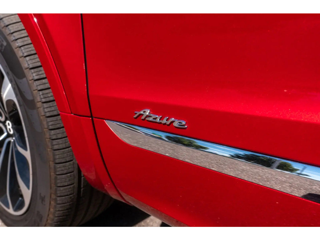 Used 2024 Bentley Bentayga Extended Wheelbase image 40