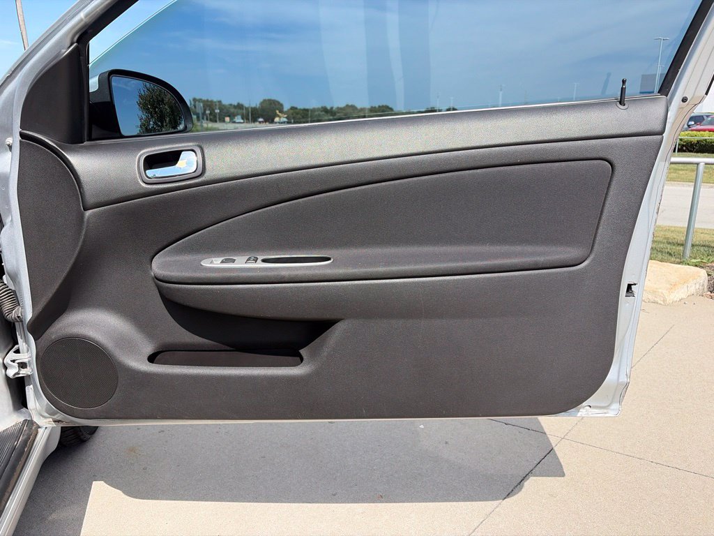 Used 2010 Chevrolet Cobalt LT w/ Preferred Equipment Group FWD image 20