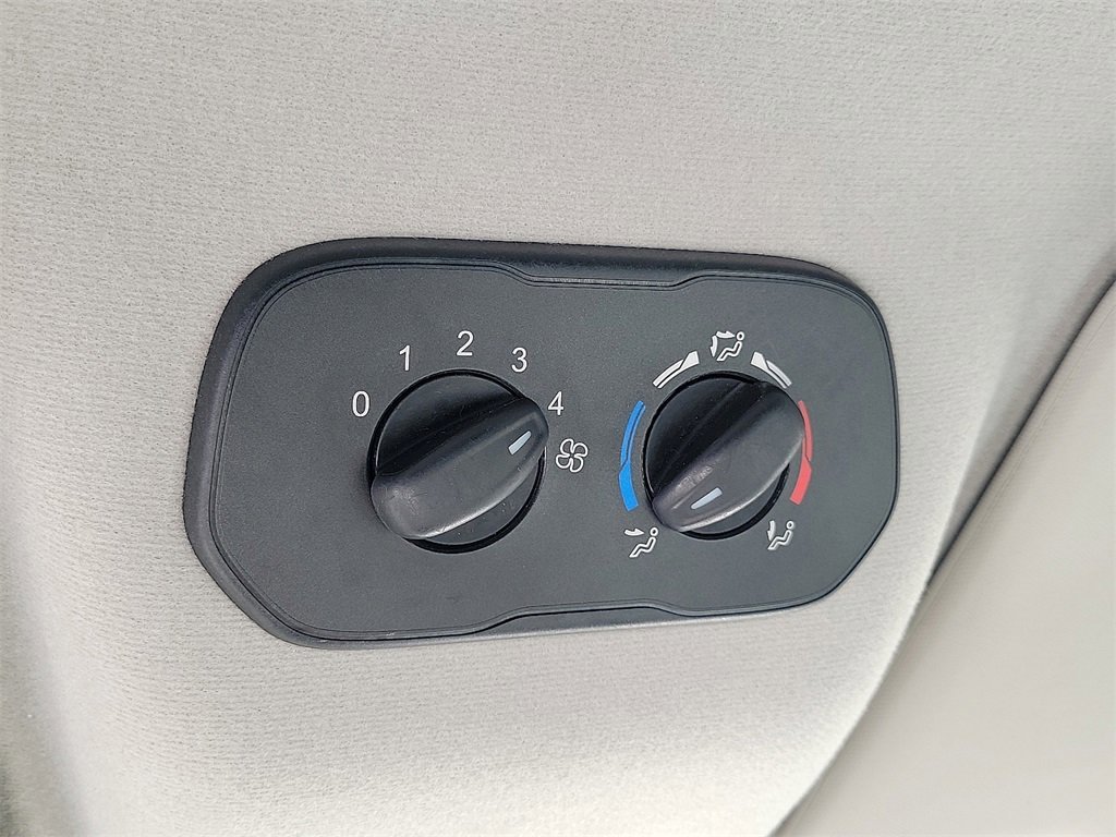 Used 2019 Ford Transit 350 XLT image 16