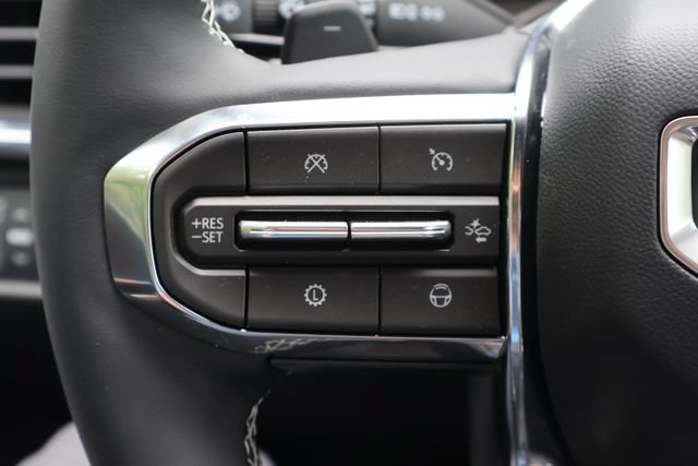 New 2026 GMC Acadia Denali Ultimate w/ LPO, Floor Liner Package AWD/4WD image 8
