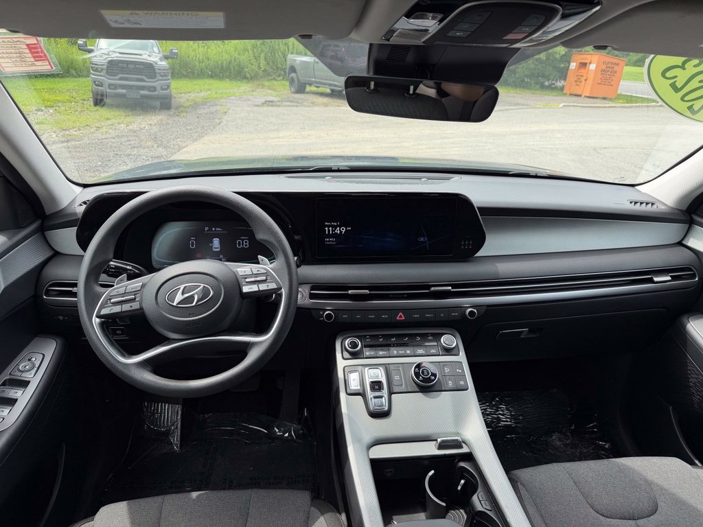 Used 2023 Hyundai Palisade SE AWD/4WD image 12