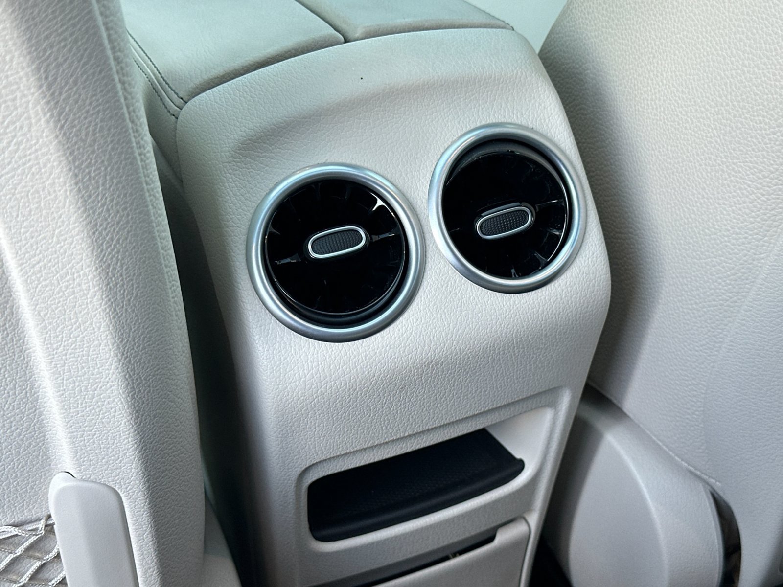 Certified 2026 Mercedes-Benz GLB 250 4MATIC image 13