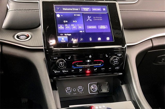 New 2025 Jeep Grand Cherokee L Laredo image 7