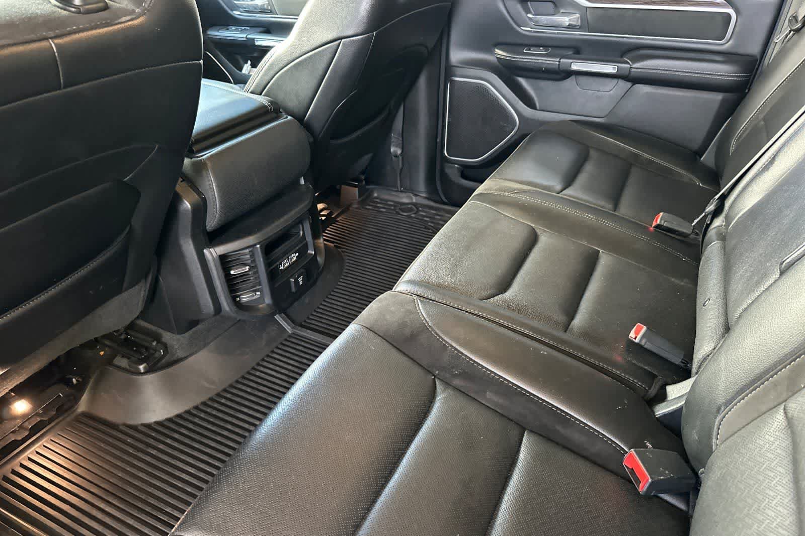 Used 2020 RAM 1500 Laramie RWD image 5