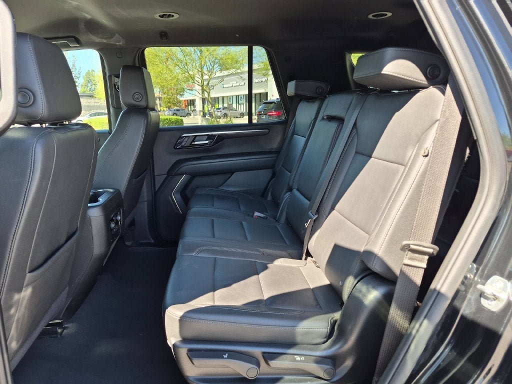 Used 2025 Chevrolet Tahoe LT AWD/4WD image 28