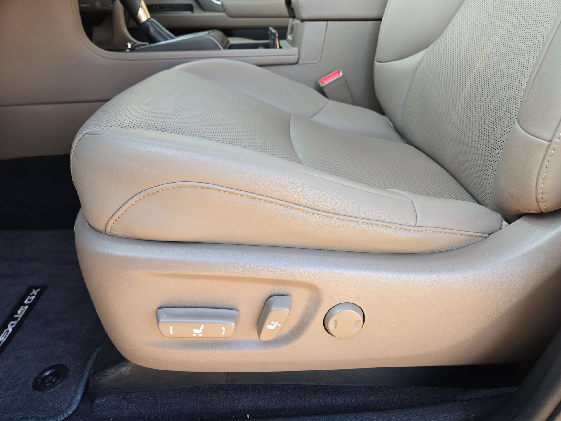 Certified 2022 Lexus GX 460 Premium AWD/4WD image 17